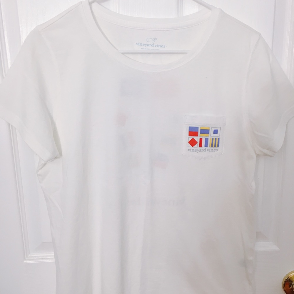 Vineyard Vines t-shirt